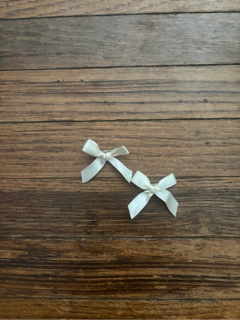 bow hair clips